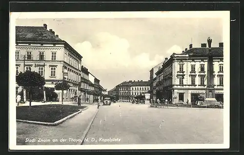 AK Znaim, Auto auf der Strasse am Kopalplatz