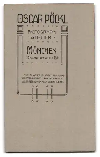 Fotografie Oscar Pöckl, München, Dachauerstr. 6, Portrait Bursche im Anzug mit Krawatte