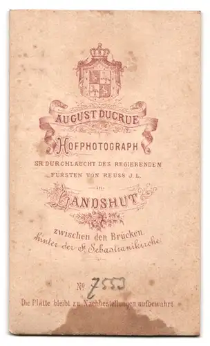 Fotografie August Ducrue, Landshut, Portrait junger Herr im Anzug