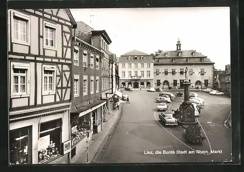 AK Linz, Teilansicht des Markts mit Denkmal