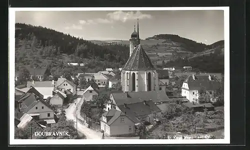 AK Doubravnik, Ortsansicht mit Kirche