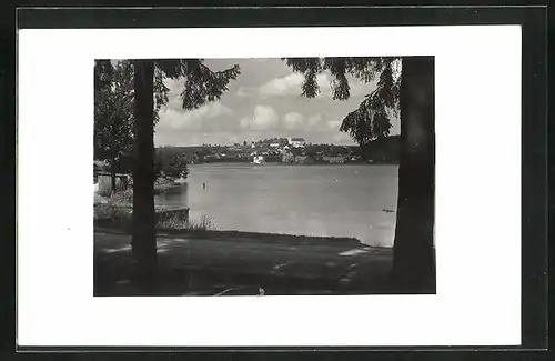 AK Jedovnice, Fernblick vom anderen Ufer aus