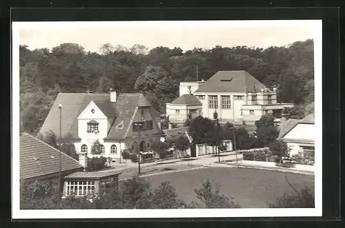 AK Veseli n. Mor., Sokolovna, Ortspartie am Waldstück