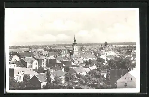 AK Göding / Hodonin, Totalansicht mit Kirche