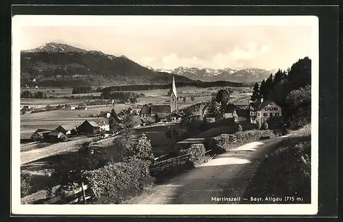 AK Martinszell im Allgäu, Gesamtansicht mit Kirche