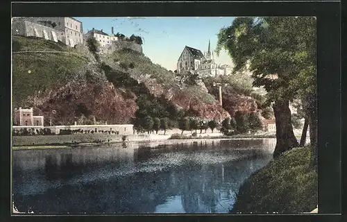 AK Znaim /Znojmo, Thayapartie mit Blick zur Kirche