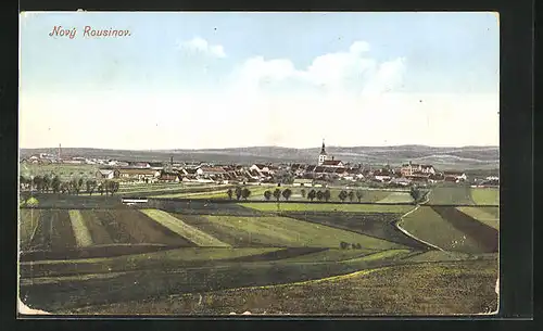 AK Nový Rousinov, Panorama, Kostel