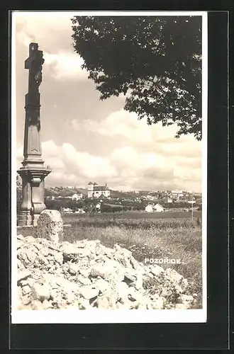AK Pozorice, Jesus am Kreuz vor den Toren der Stadt