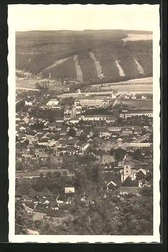 AK Blanz / Blansko, Panorama mit Stadtpartie und Landschaft