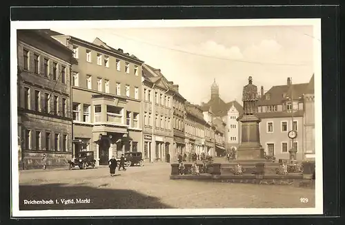 AK Eichenbach i. Vgtld., Denkmal am Markt