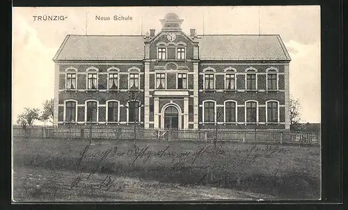 AK Trünzig, Totalansicht der Neuen Schule
