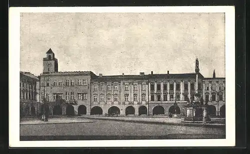 AK Neutitschein, Platz mit dem Rathaus