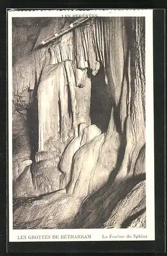 AK Betharram, Les Pyrenees, Les Grottes, La Fenetre du Sphinx, Formation in der Höhle