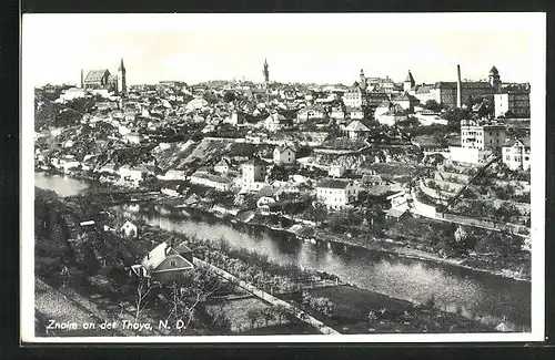 AK Znaim, Blick über die Thaya auf die Stadt
