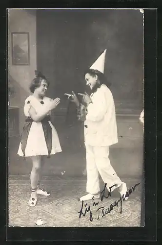 AK Junge und Mädchen verkleiden sich zum Fasching als Harlekin