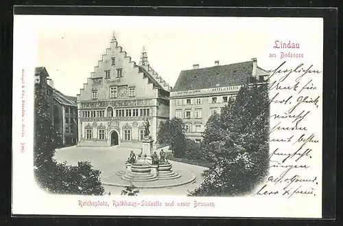 AK Lindau / Bodensee, Reichsplatz, Rathaus, Südseite und neuer Brunnen