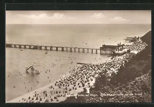 AK Sellin / Rügen, Blick vom Hochufer zum Strand