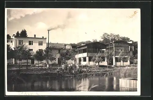 AK Skalka, Uferpartie