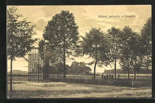 AK Újezdec, Ruzový paloucek