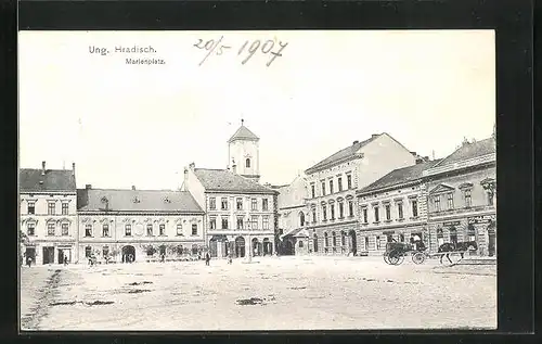 AK Ungarisch Hradisch, Marienplatz