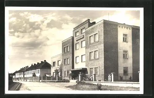 AK Hulín, Hotel Avion