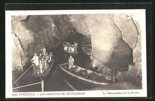 AK Les Pyrenees, Grottes de Betharram, le Debarcadere de la Riviere, Höhle
