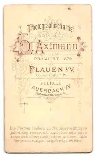 Fotografie H. Axtmann, Plauen i. V., Oberer Graben 19, Portrait kleines Mädchen im Kleid mit Kreuzkette