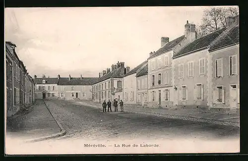 AK Méréville, Rue de Laborde