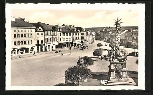 AK Wischau / Vyskov, Hauptplatz mit Denkmal