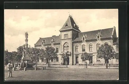 AK Eisgrub, Zub-Brunnen und Rathaus