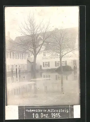 Foto-AK Altensteig, Hochwasser vor dem Gasthaus zum Kronprinzen v. Friedrich Lenk, 1915