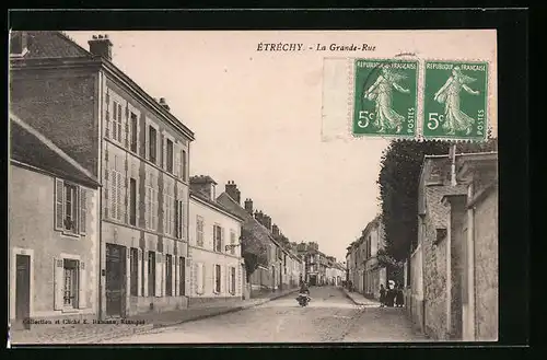 AK Etréchy, La Grande-Rue