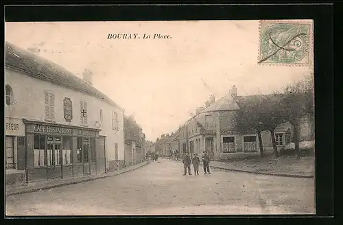 AK Bouray, La Place