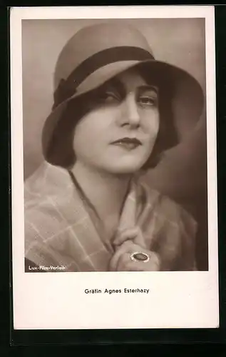 AK Schauspielerin Gräfin Agnes Esterhazy mit einem Hut