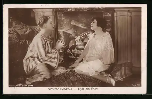 AK Schauspieler Walter Slezak und Lya de Putti vorm Karmin
