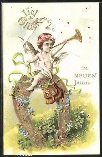 Präge-AK Neujahrsengel mit Fanfare auf einem Hufeisen, Neujahrsgruss