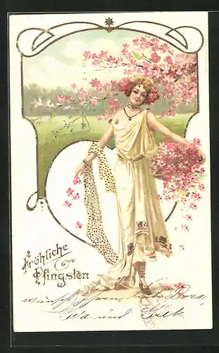 AK Junge Dame mit Gold verziertem Kleid im Garten, Jugendstil