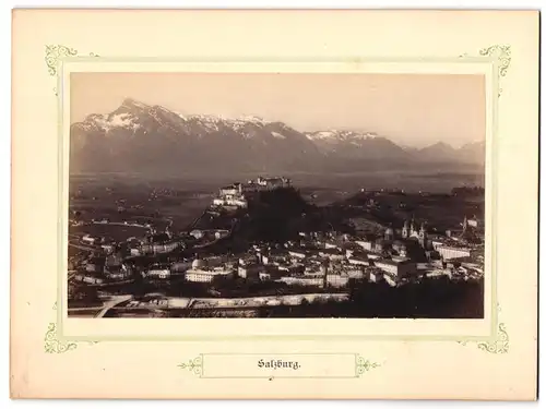 Fotografie unbekannter Fotograf, Ansicht Salzburg, Blick über die Stadt mit Festung Hohensalzburg