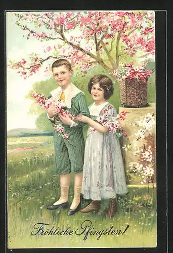 Präge-AK Kinderpaar mit Blütenzweigen, Pfingstgruss