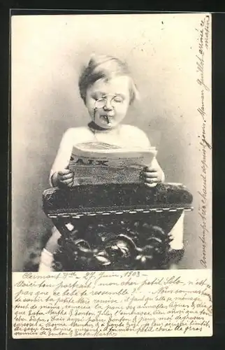 AK Kleinkind mit Zwicker liest Zeitung