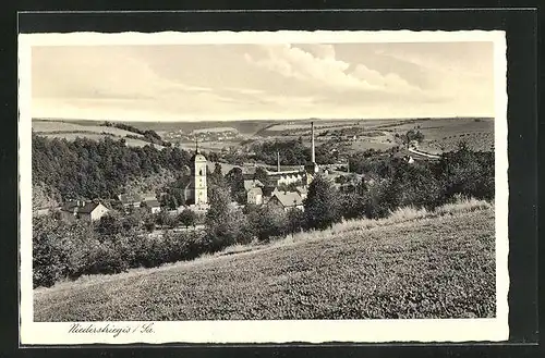 AK Niederstriegis /Sa., Ortspartie mit Kirche