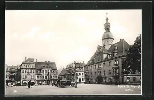 AK Borna /Bez. Leipzig, Markt mit Löwen-Apotheke