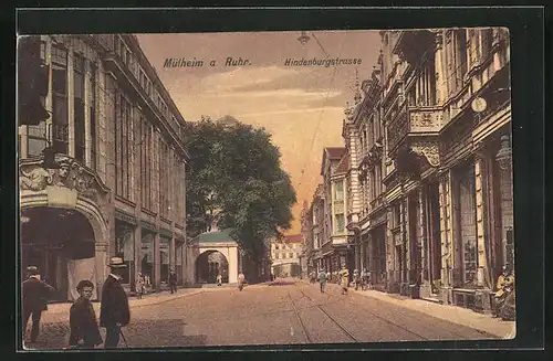 AK Mülheim a. d. Ruhr, Passanten auf der Hindenburgstrasse