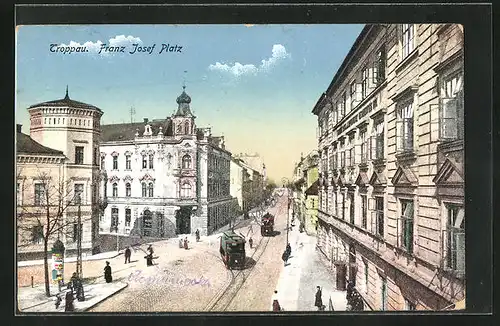 AK Troppau, Franz Josef Platz mit Strassenbahn