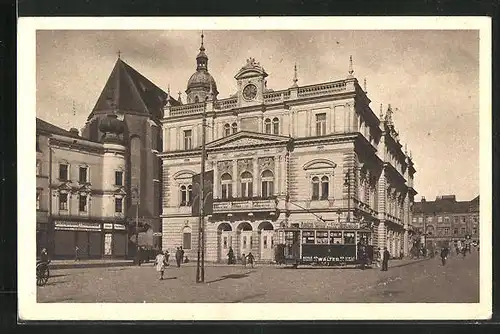 AK Troppau, Oberring mit Stadttheater und Strassenbahn, Im Hintergrund Pfarrkirche