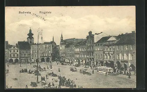 AK Budweis, Ringplatz mit Strassenbahn