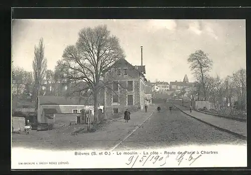 AK Bièvres, Le Moulin, La Côte, Route de Paris à Chartres