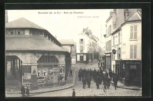 AK Dourdan, Rue de Chartres