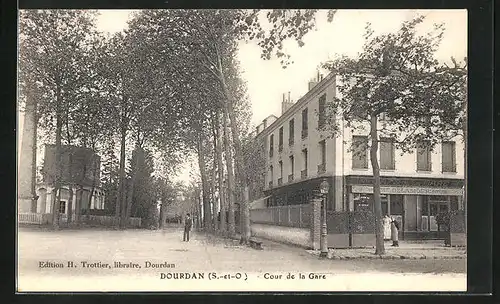 AK Dourdan, Cour de la Gare