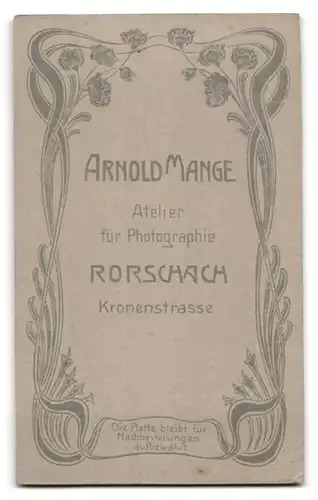 Fotografie Arnold Mange, Rorschach, Kronenstrasse, Dame in Kleid mit hohem Kragen und hochgestecktem Haar